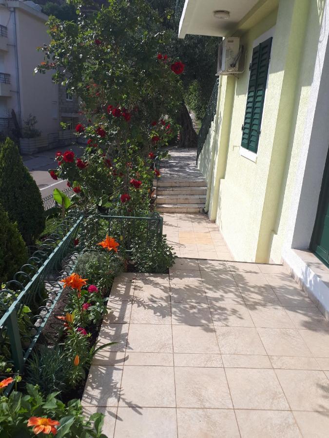 Apartments Simo Petrovac Luaran gambar