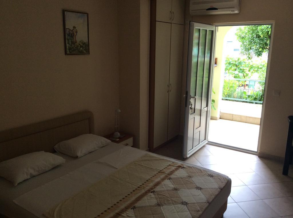 Apartments Simo Petrovac Bilik gambar