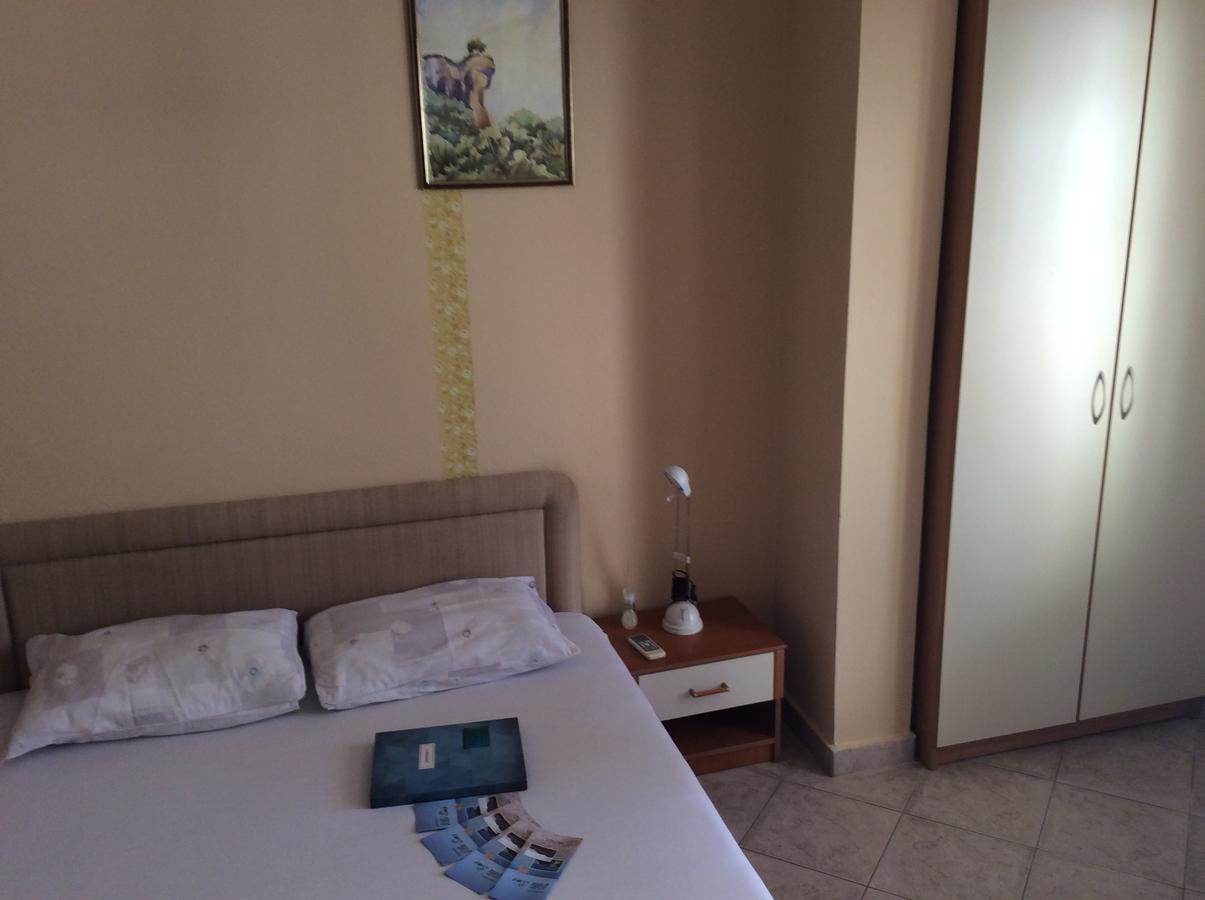 Apartments Simo Petrovac Luaran gambar