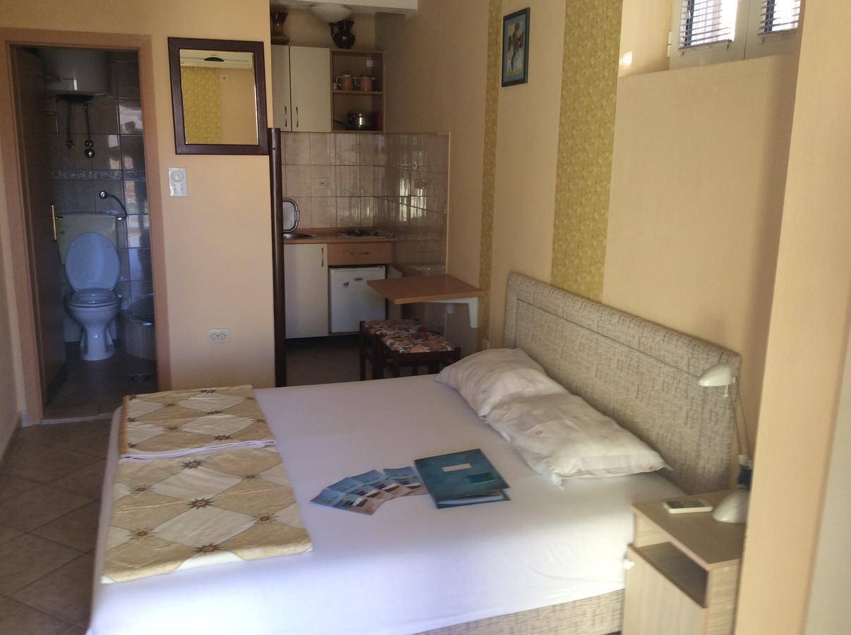 Apartments Simo Petrovac Luaran gambar