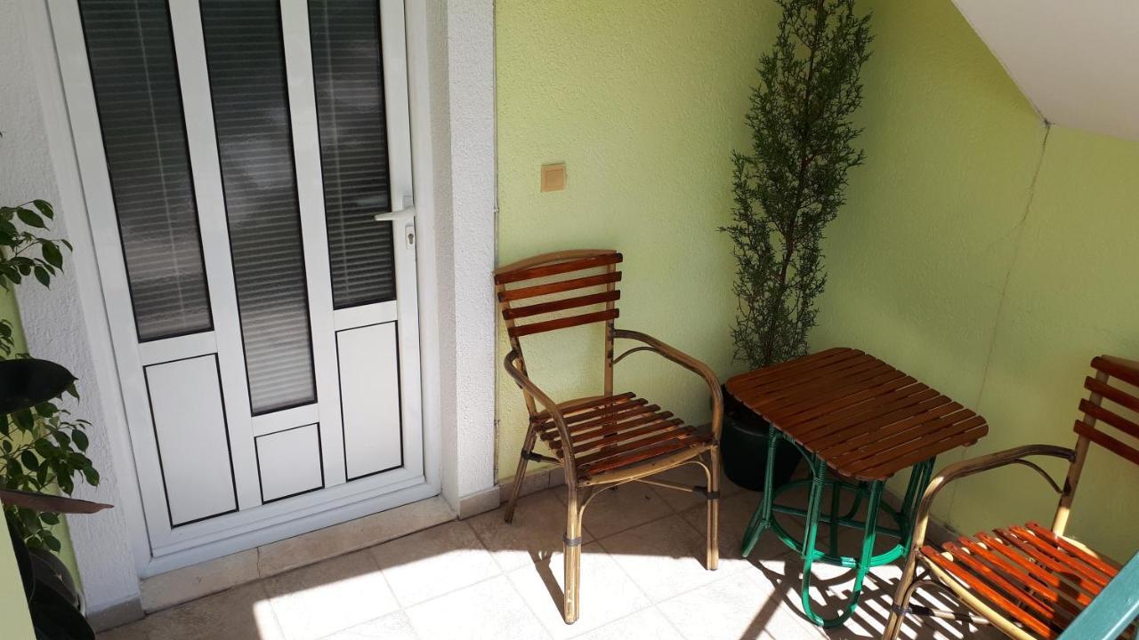 Apartments Simo Petrovac Luaran gambar